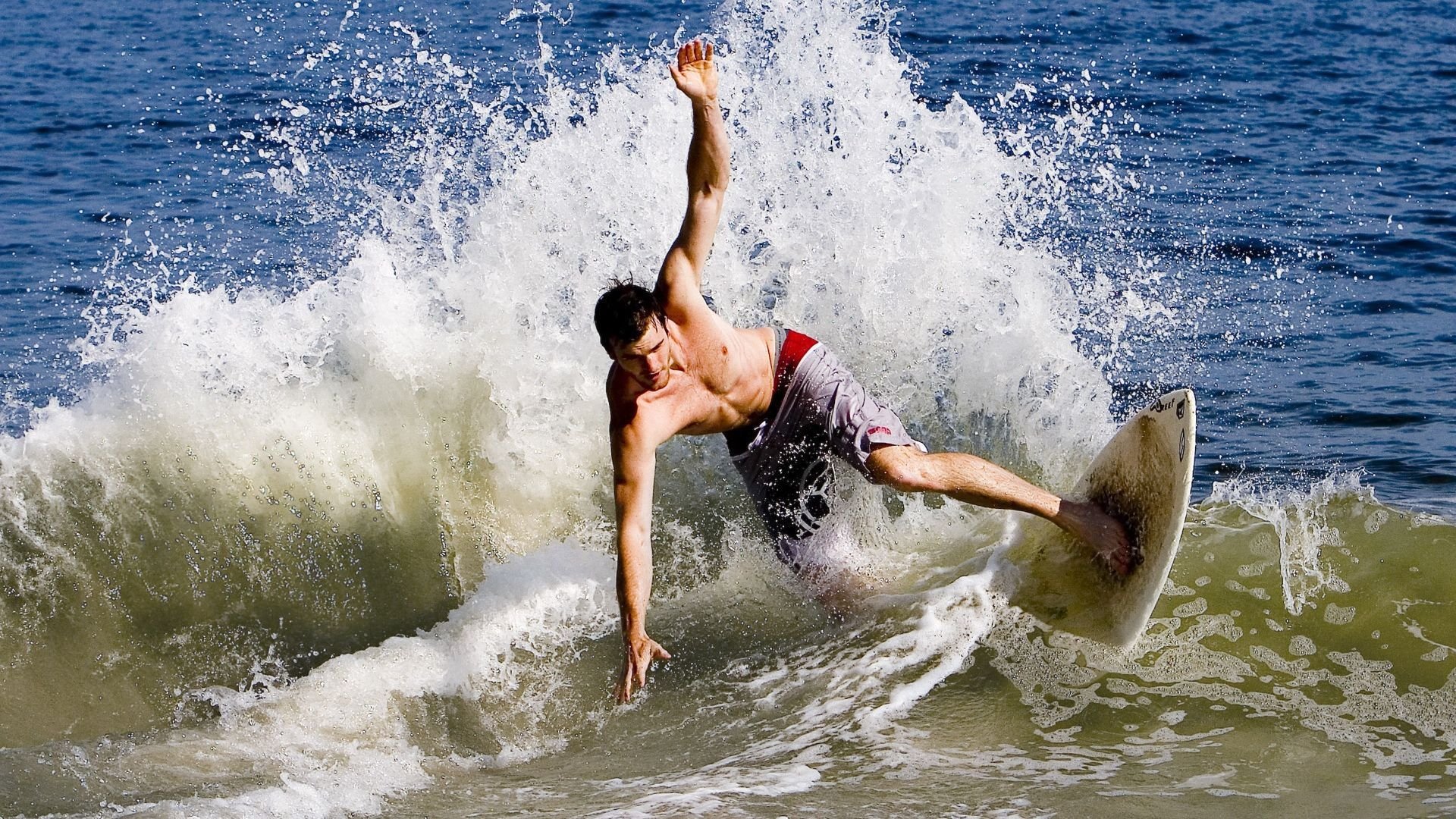 开云体育官网-楚阿梅尼全程高能输出，波兰力克瑞士，欧洲杯预选赛的经典逆转之战