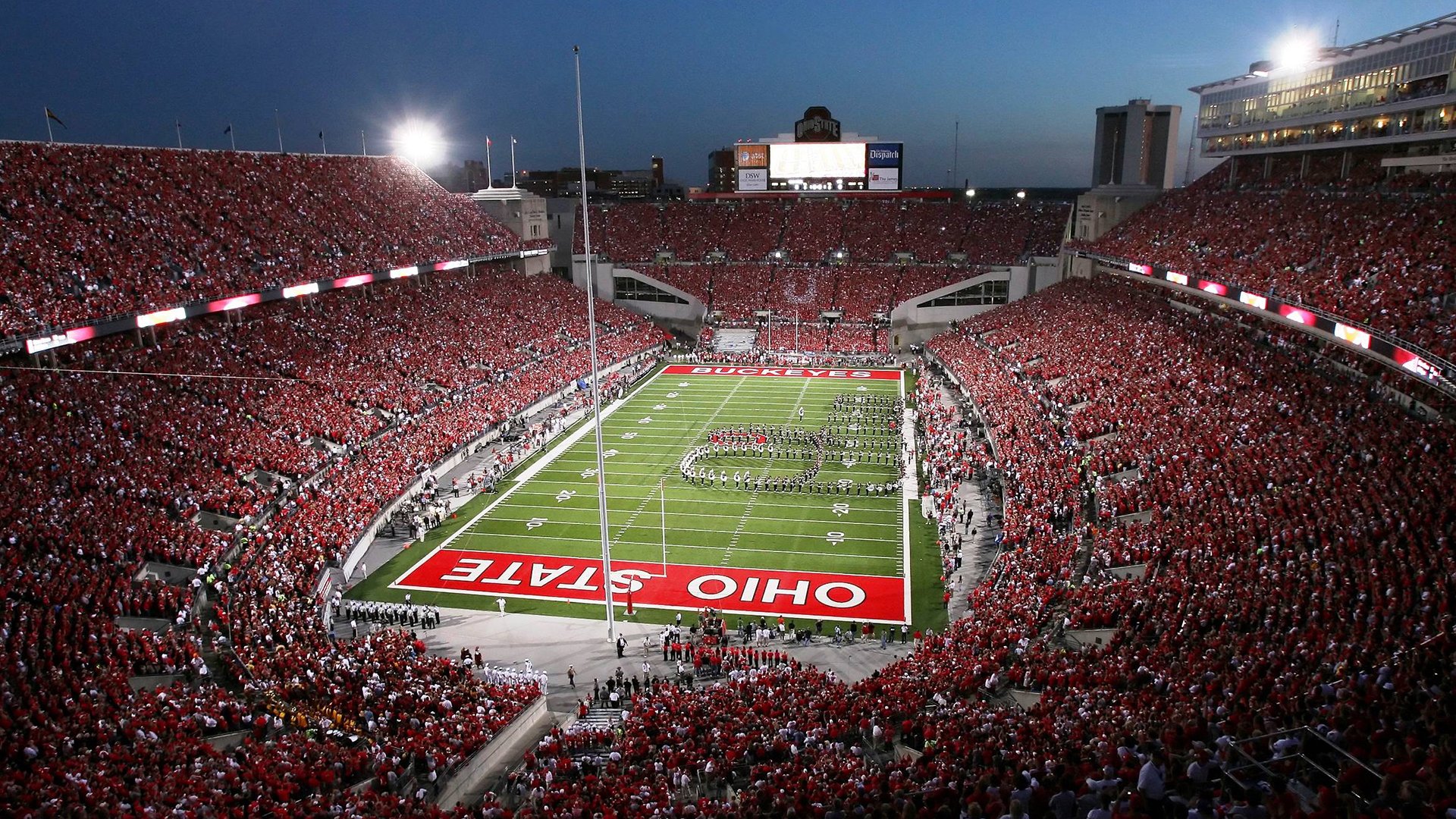 冷门之夜,喀麦隆3-0完爆德国,苏亚雷斯上演降维打击再现经典